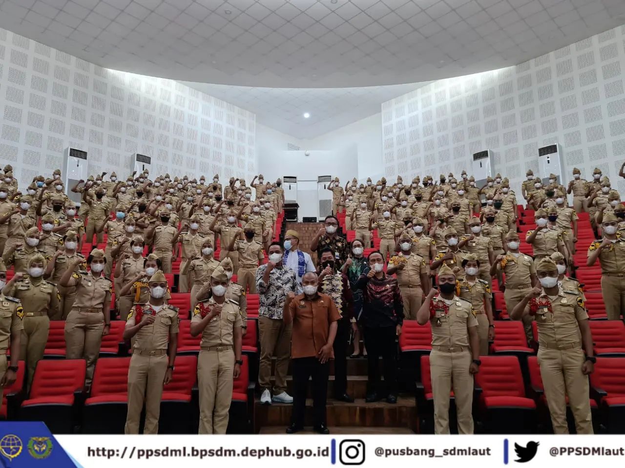 kuliah Umum Kapusbang Laut kepada Taruna Taruni PIP Makassar