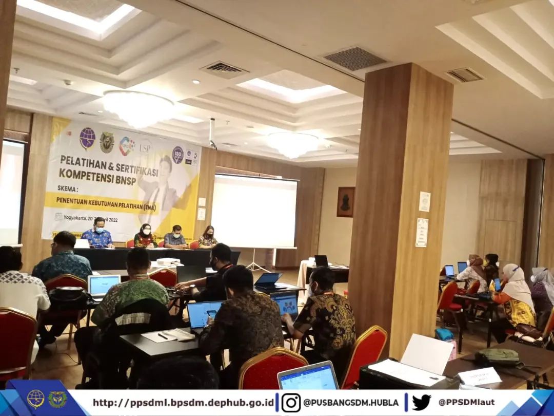 Pelatihan Training Needs Analisys (TNA) Pusbang Laut